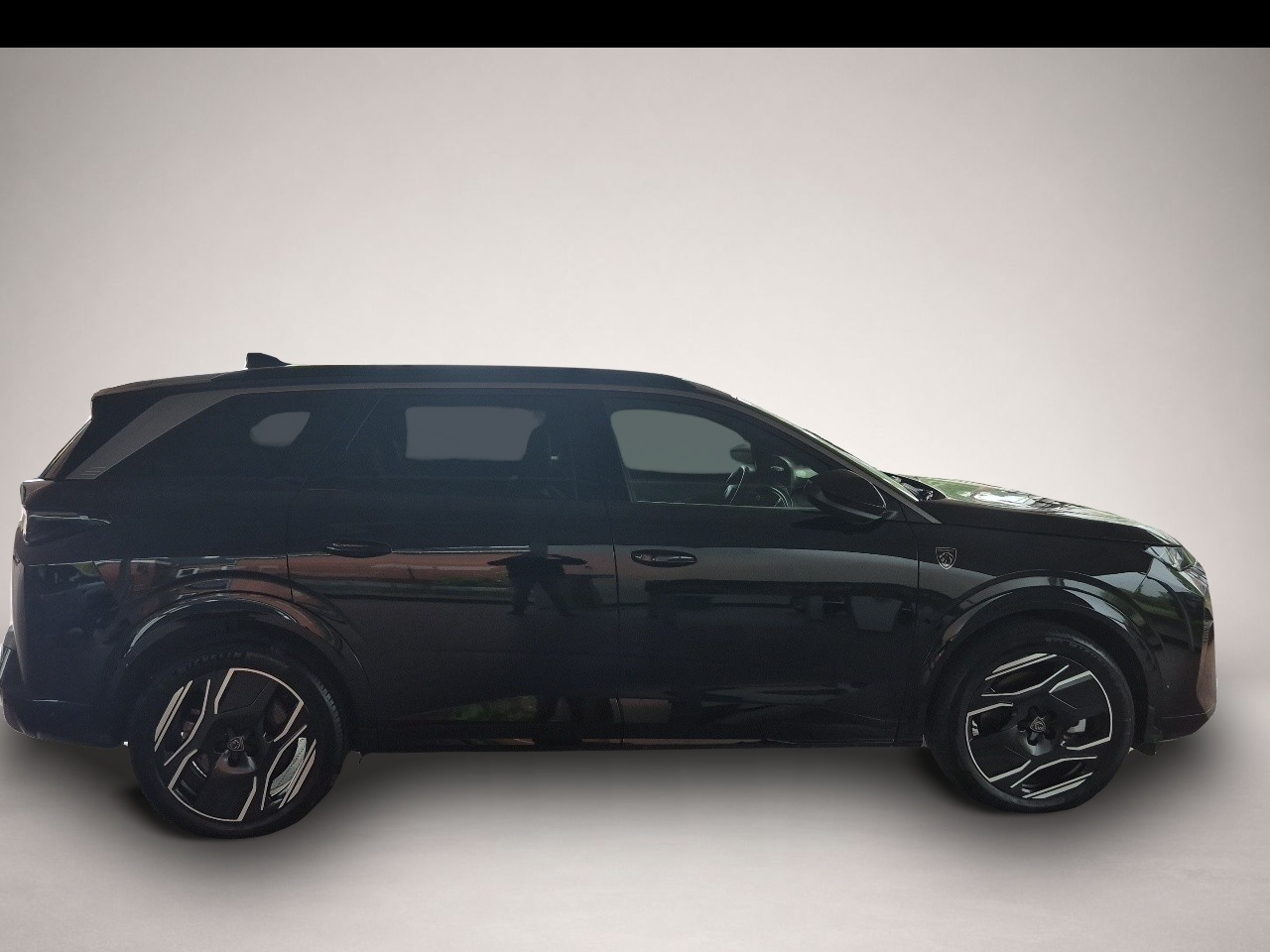 Peugeot 5008 (10/2024, ELECTRIC)