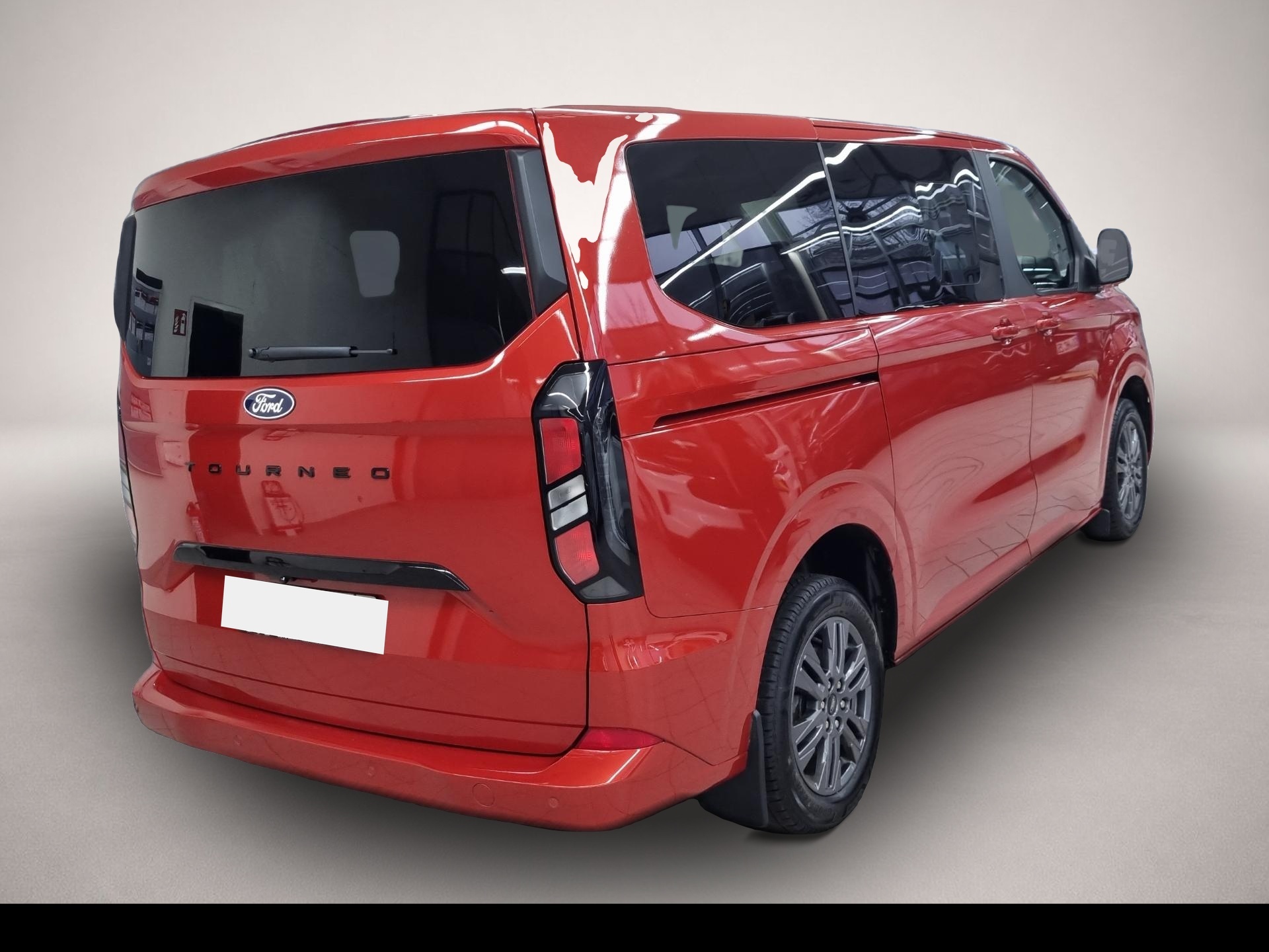 Ford Tourneo Custom (01/2026, Diesel)