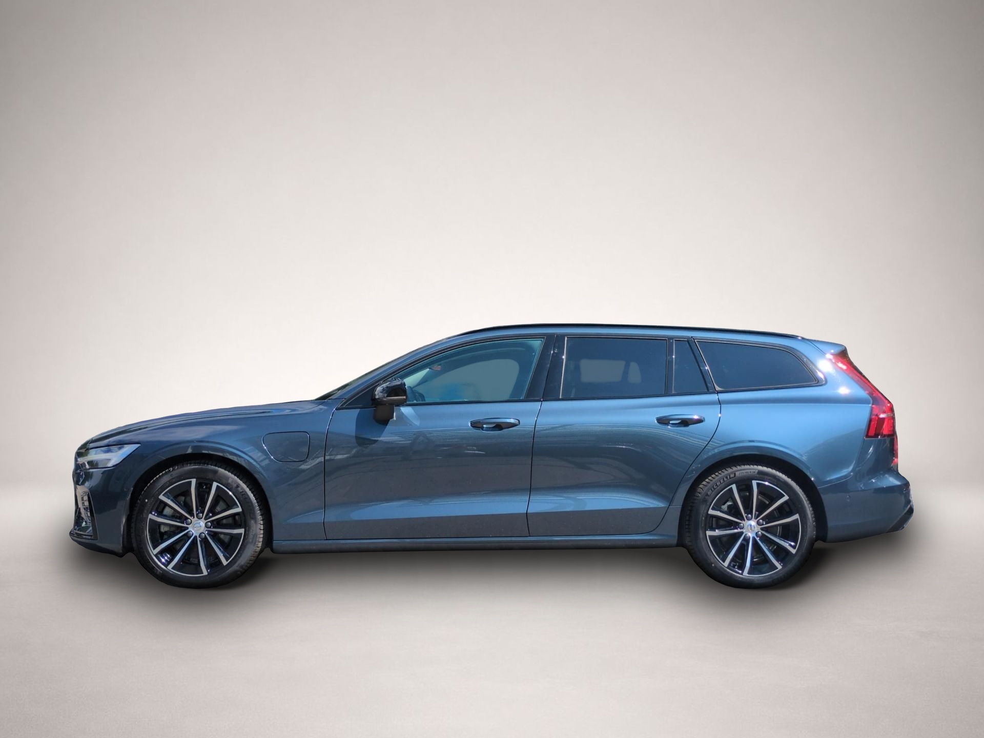 Volvo V60 (11/2025, Hybrid (Benzin/Elektro))
