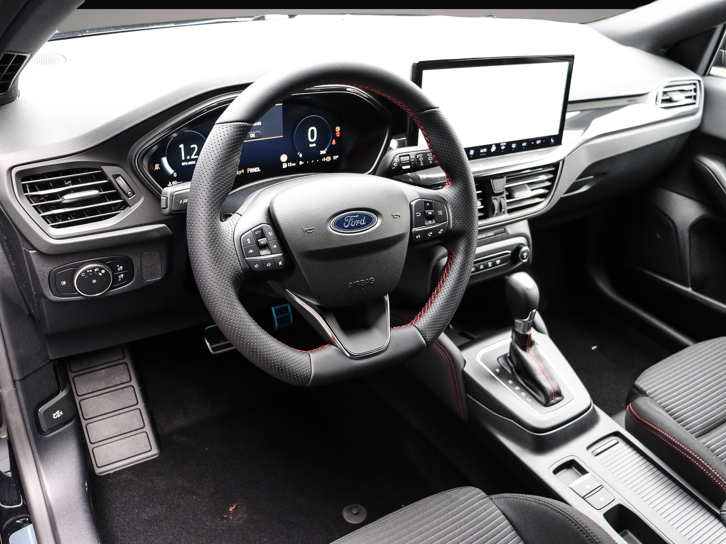 Ford Focus (03/2026, Benzin)