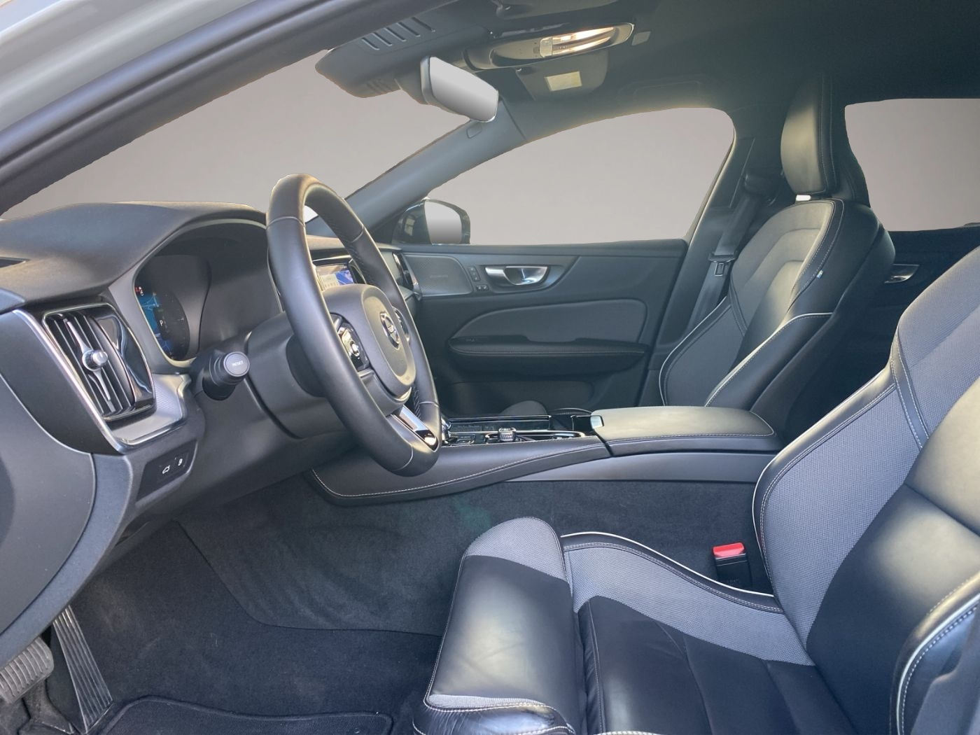 Volvo V60 (06/2024, )