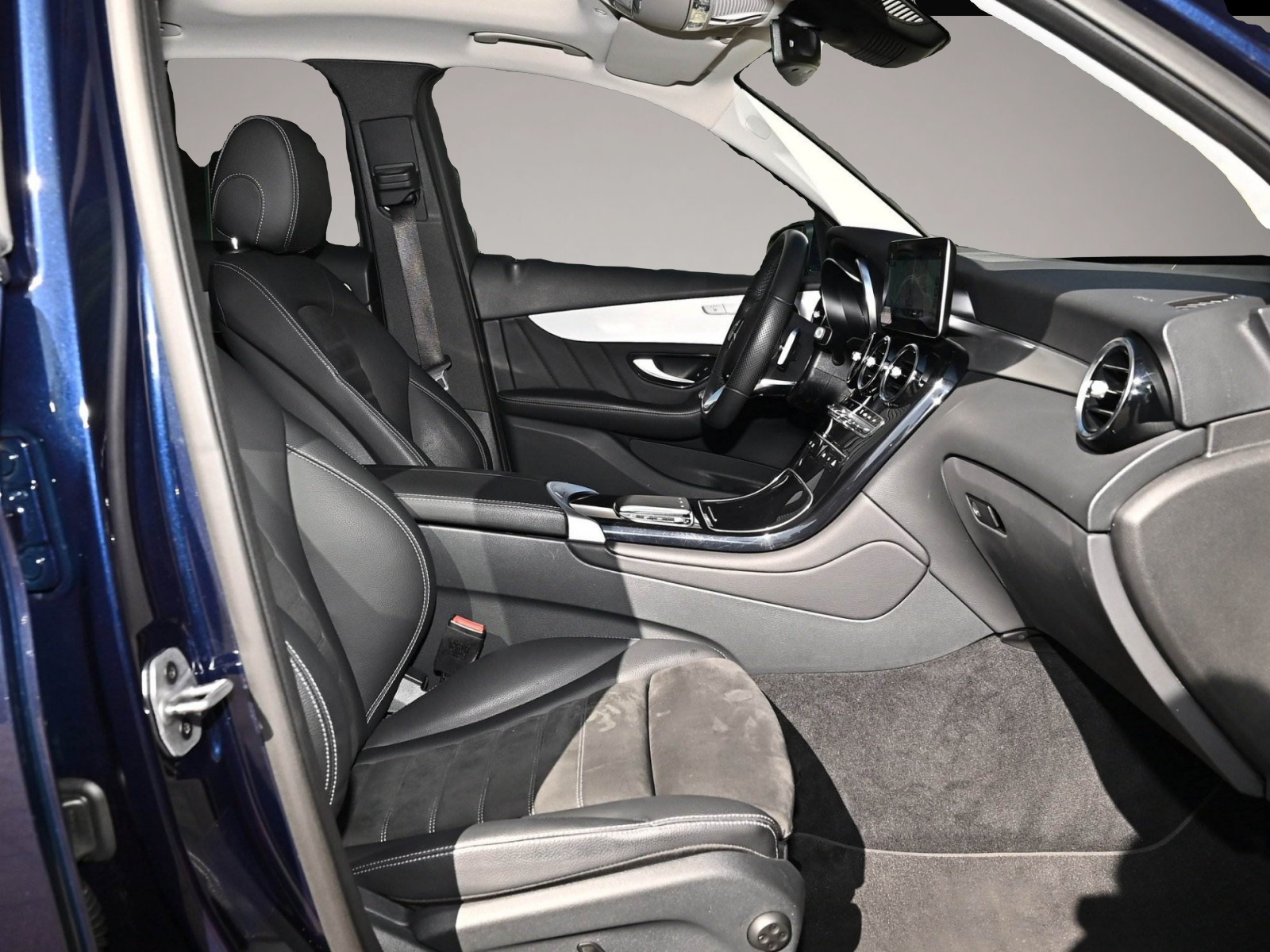 Mercedes-Benz GLC 300 (01/2022, Hybrid (Benzin/Elektro))