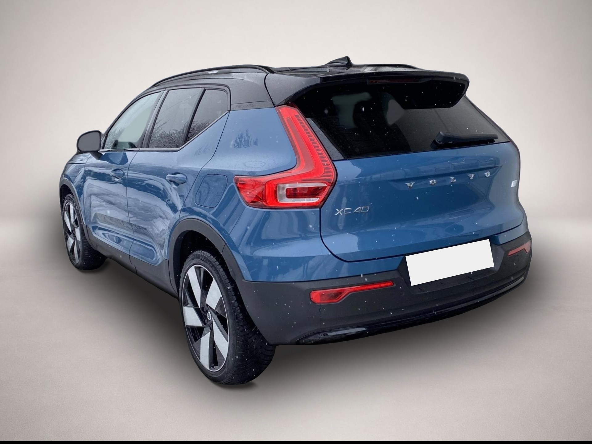 Volvo XC40 (11/2022, ELECTRIC)