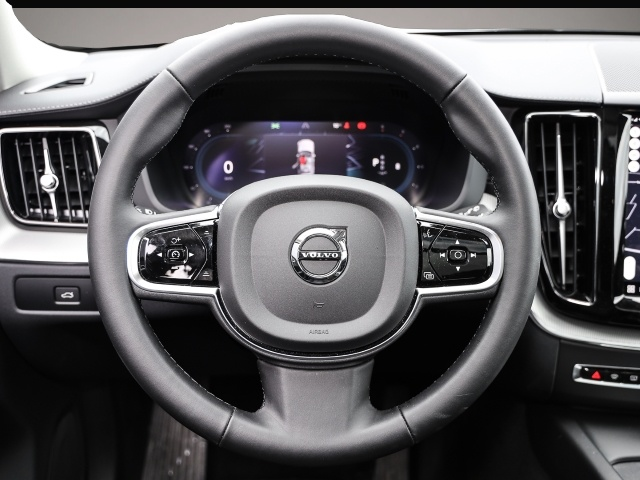Volvo XC60 (09/2023, Diesel)