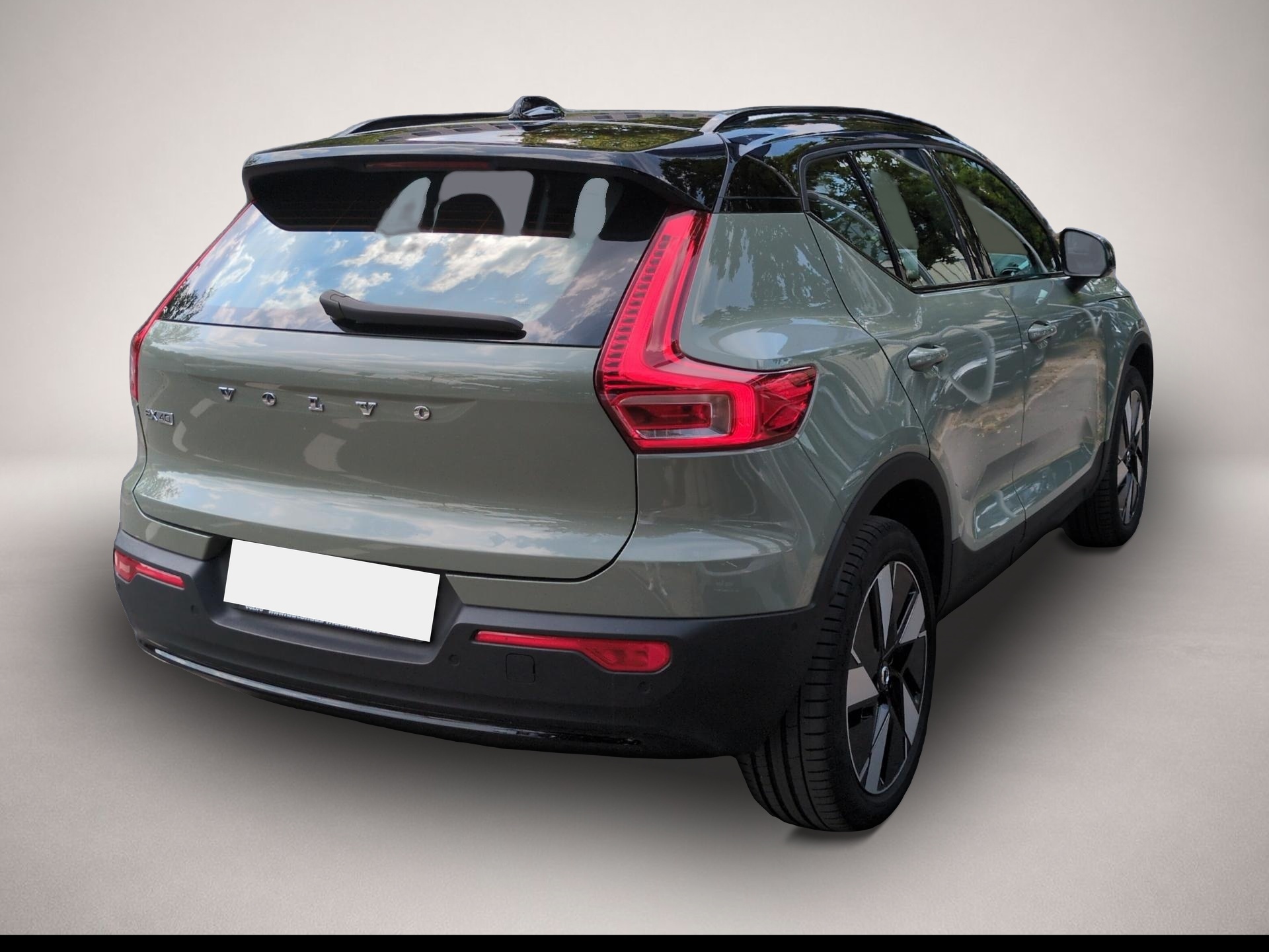 Volvo EX40 (07/2024, ELECTRIC)