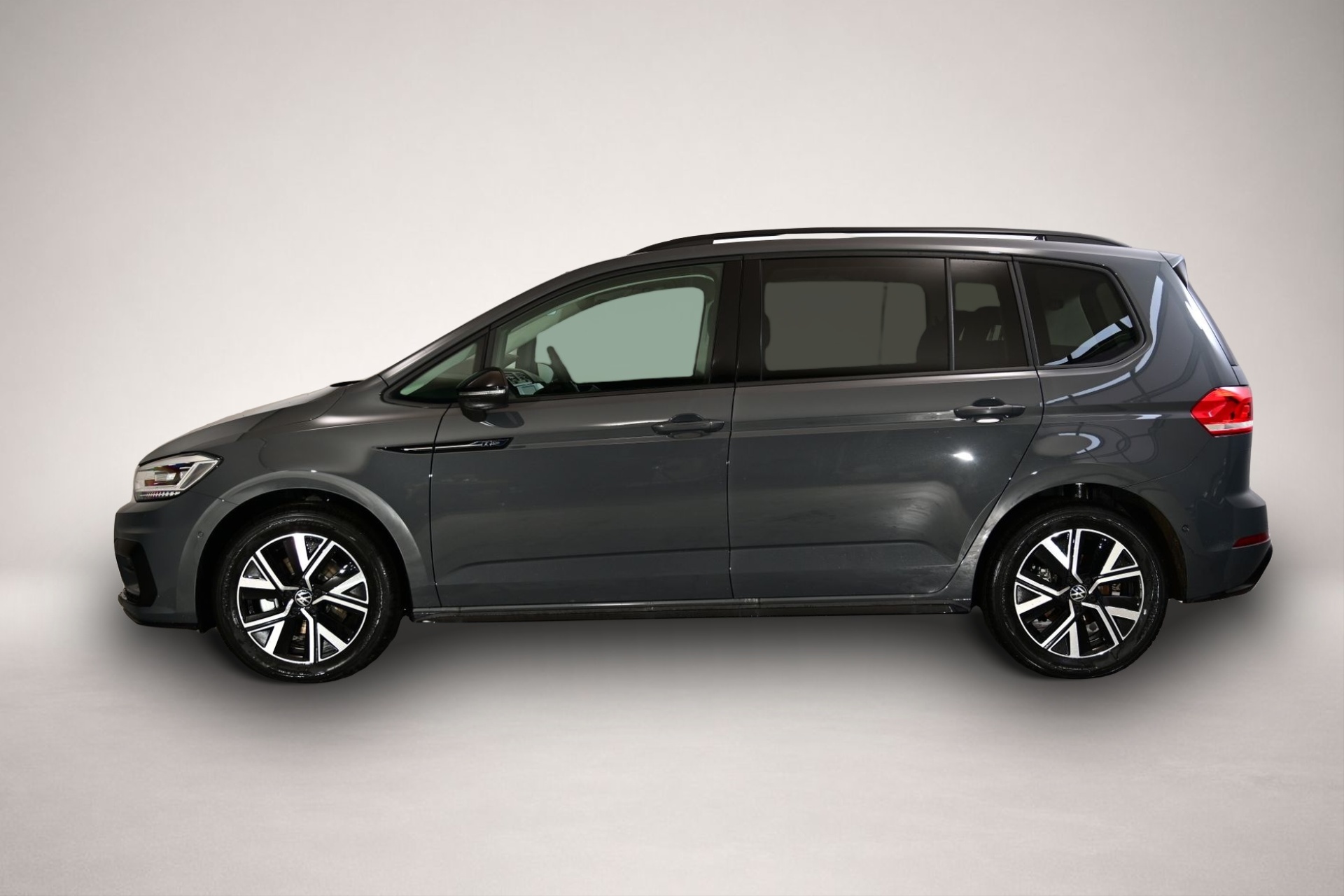 Volkswagen Touran (01/2026, Benzin)