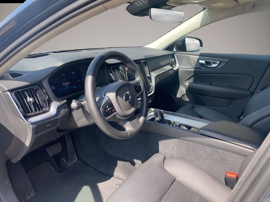 Volvo V60 (09/2025, Benzin)