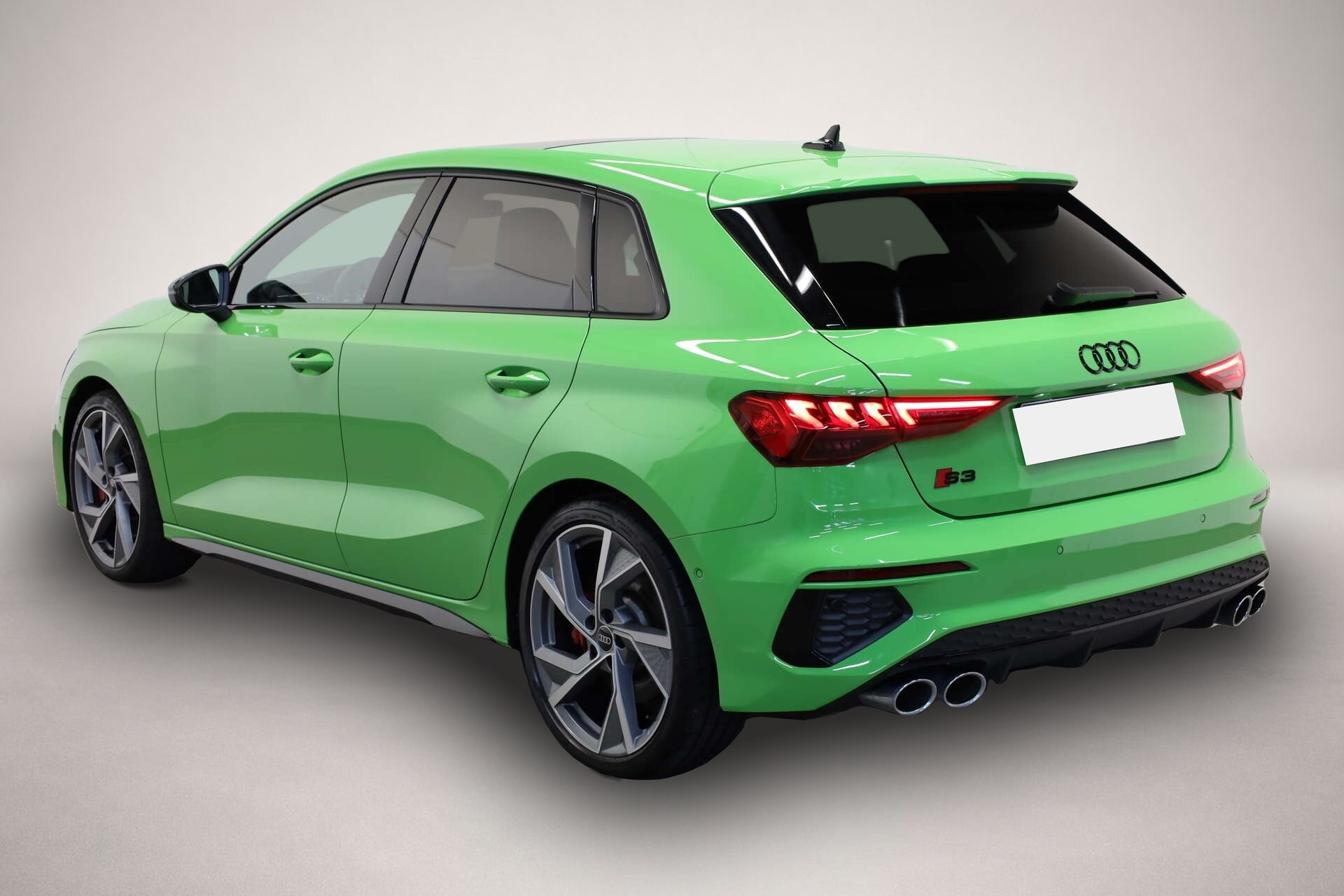 Audi quattro (12/2023, Benzin)