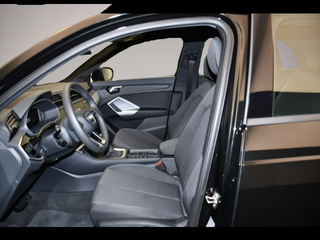 Audi Q3 (07/2025, Benzin)