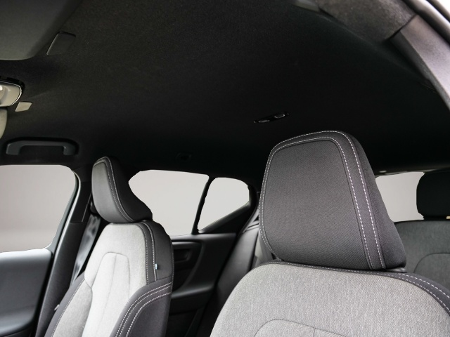 Volvo XC40 (07/2025, Benzin)