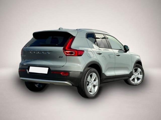 Volvo XC 40, image 3 of 5