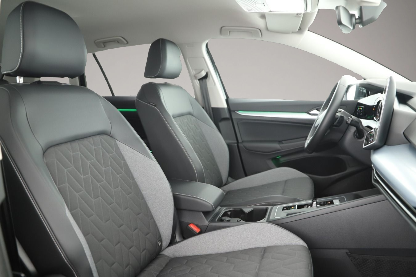 Volkswagen Golf (07/2025, )