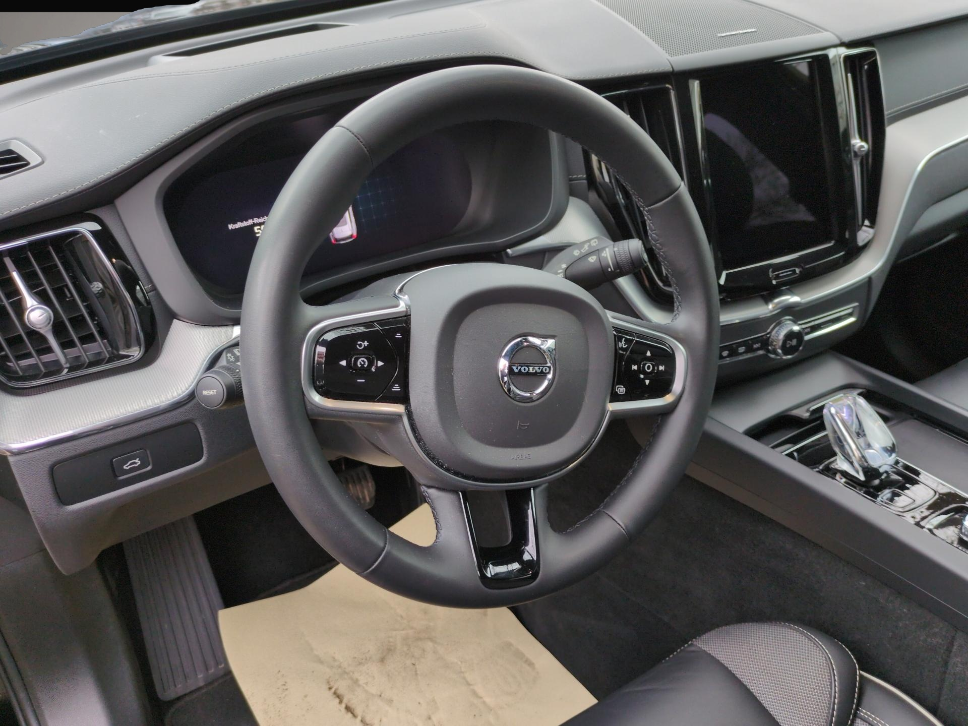 Volvo XC60 (11/2022, Diesel)