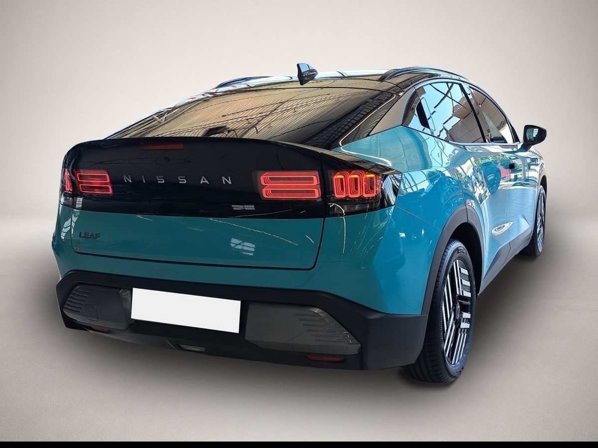 Nissan Leaf, image 2 of 4