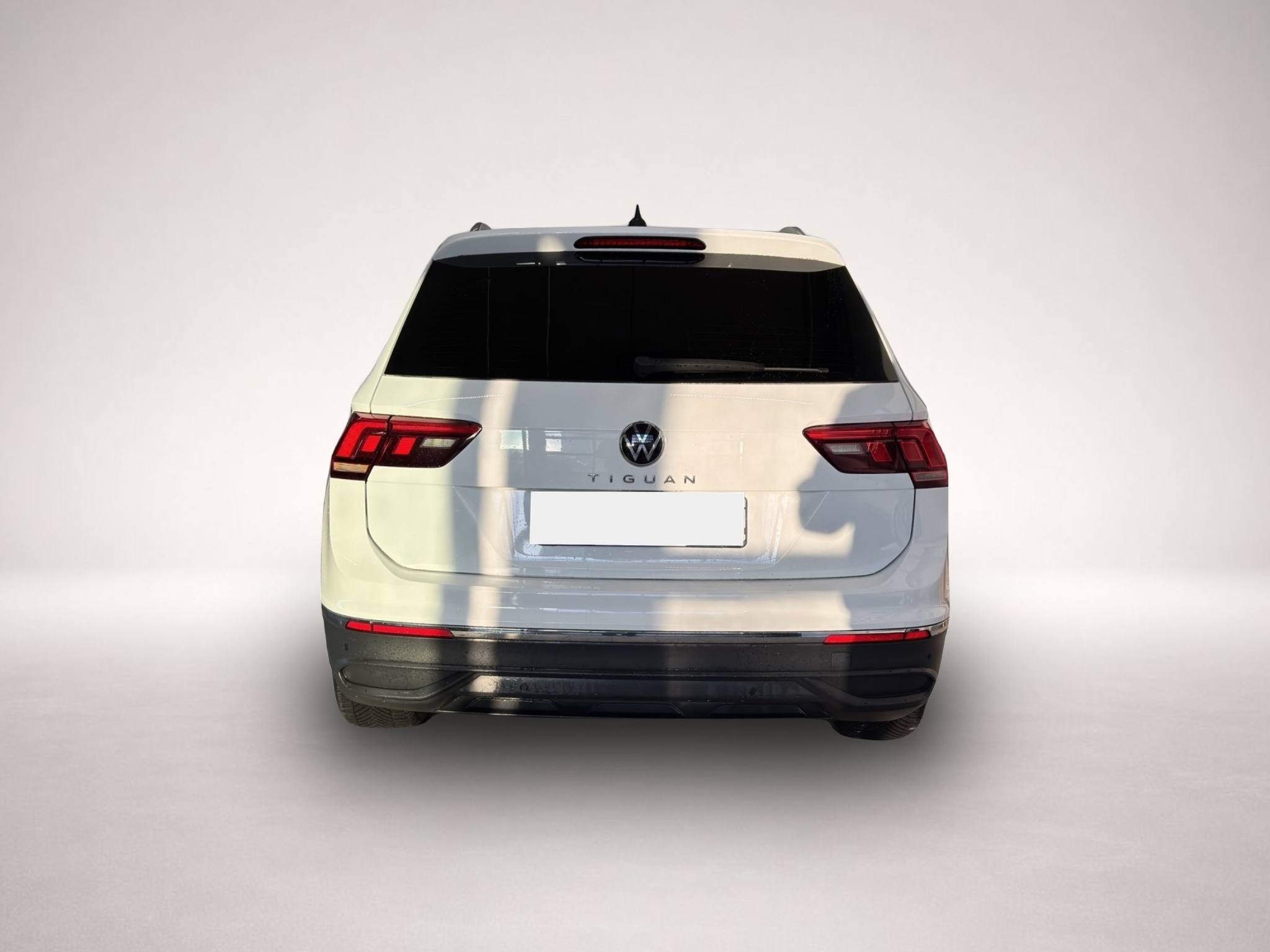 Volkswagen Tiguan (06/2021, Benzin)