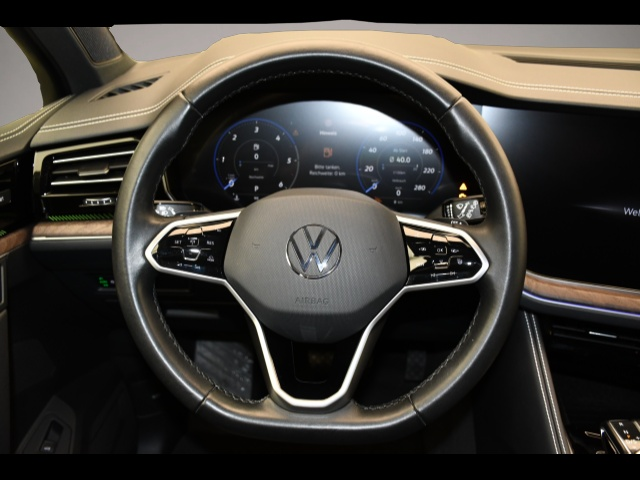 Volkswagen Touareg (01/2024, Diesel)
