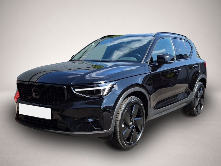 Volvo XC40 (06/2025, Benzin)