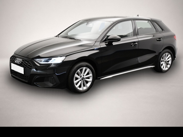 Audi A3 (11/2022, Benzin)