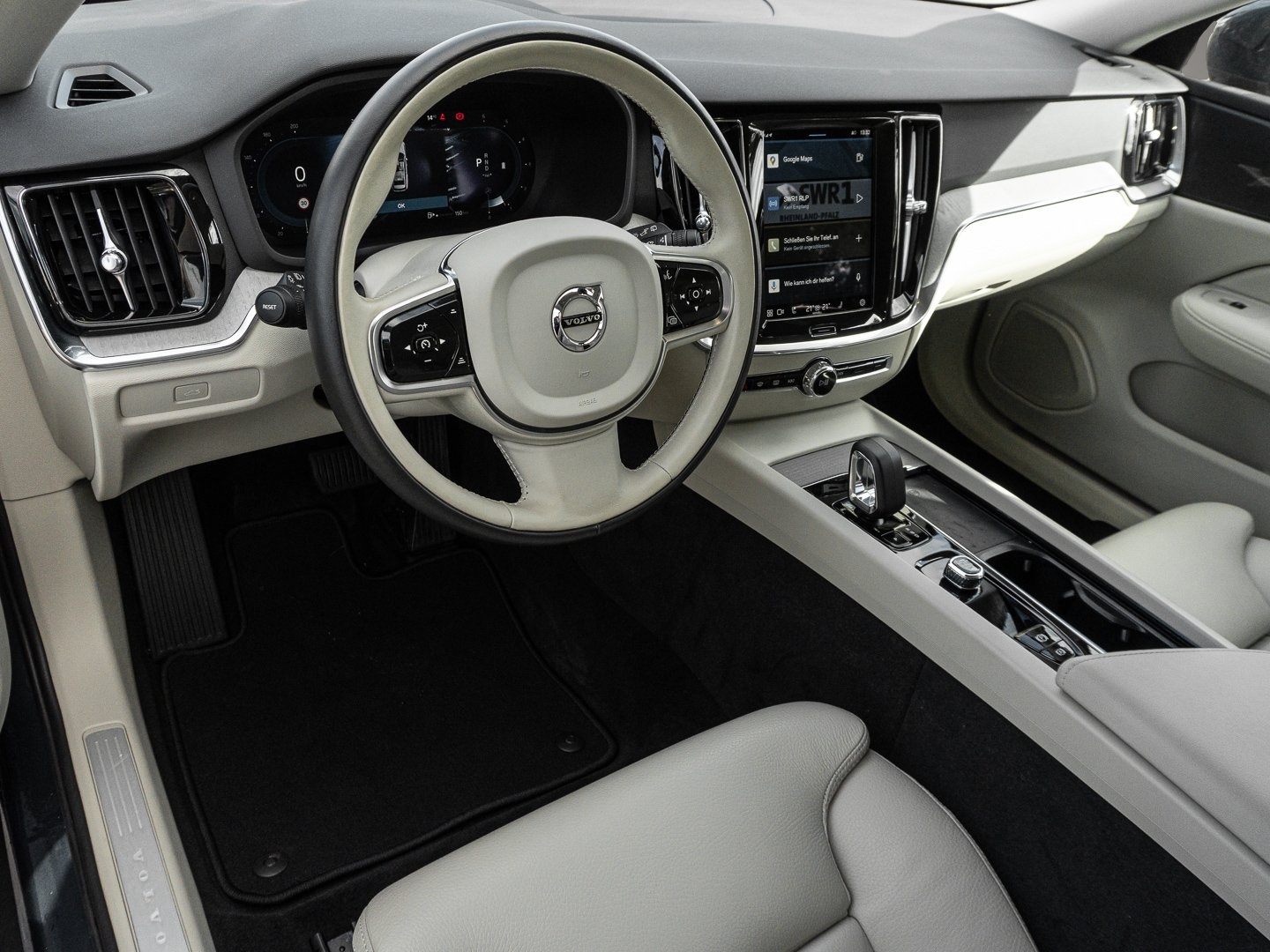 Volvo V60 Cross Country (01/2024, )