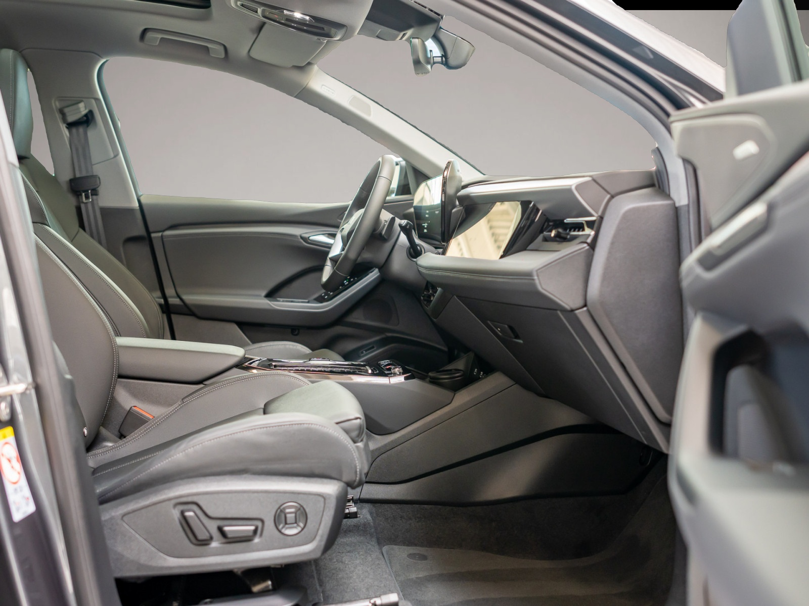 Audi Q6 e-tron (08/2025, ELECTRIC)