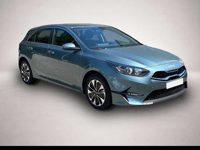 KIA cee'd / Ceed (01/2026, Benzin)