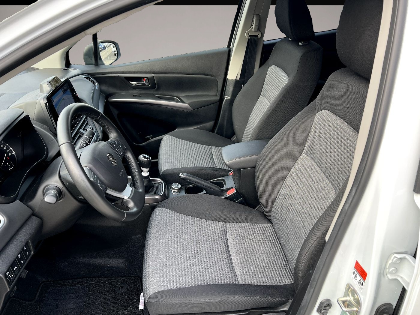 Suzuki Across (02/2025, Benzin)