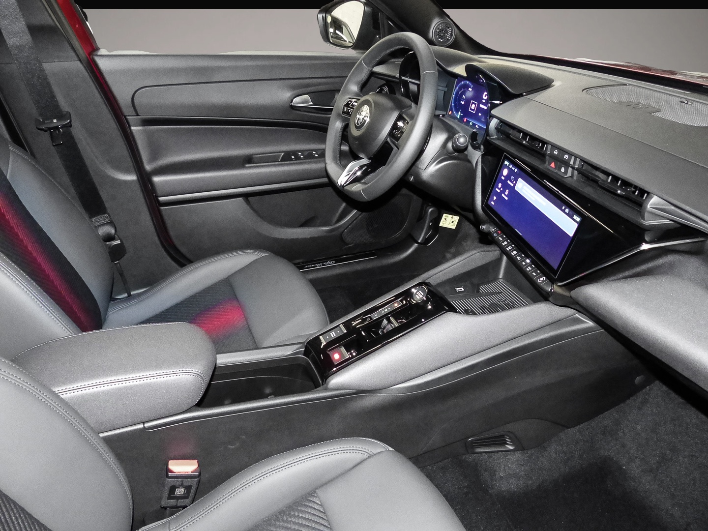 Alfa-Romeo Junior (10/2024, ELECTRIC)