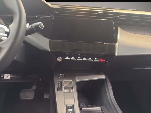 Peugeot 308 (04/2025, Benzin)