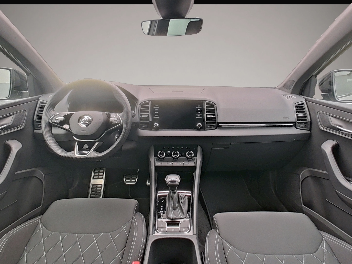 Skoda Karoq (06/2024, Benzin)