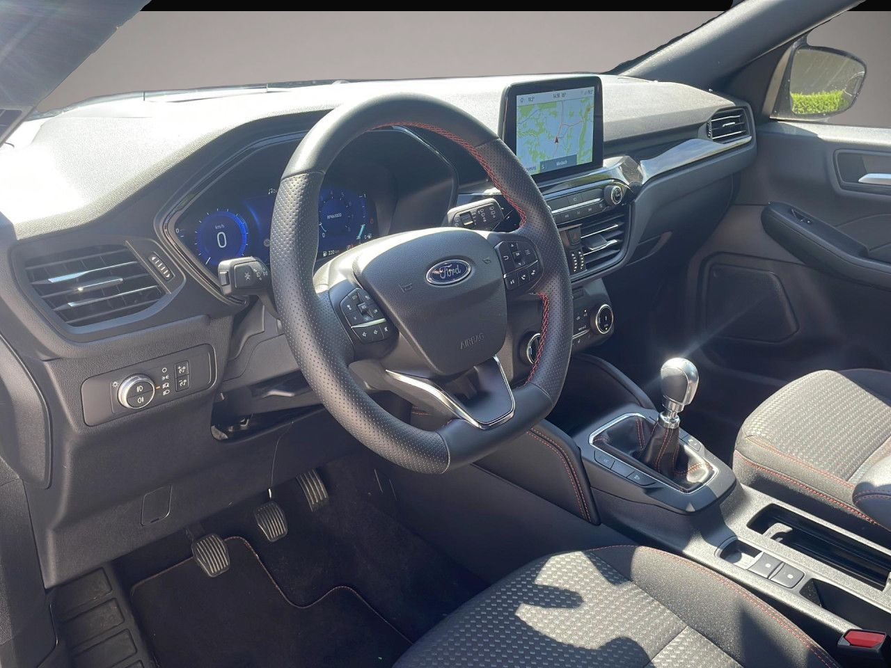 Ford Kuga (09/2023, Benzin)