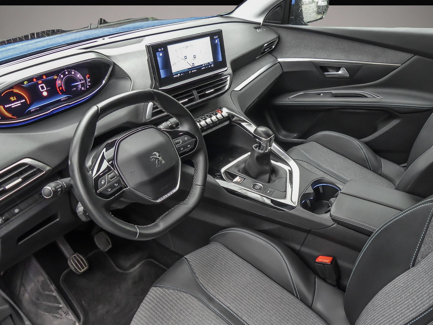 Peugeot 3008 (04/2021, Benzin)