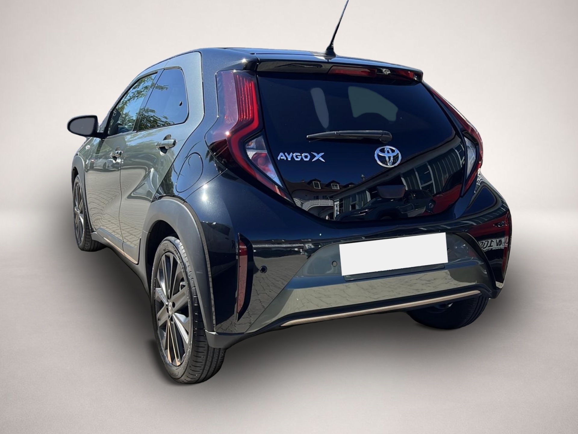 Toyota Aygo (X) (01/2023, Benzin)