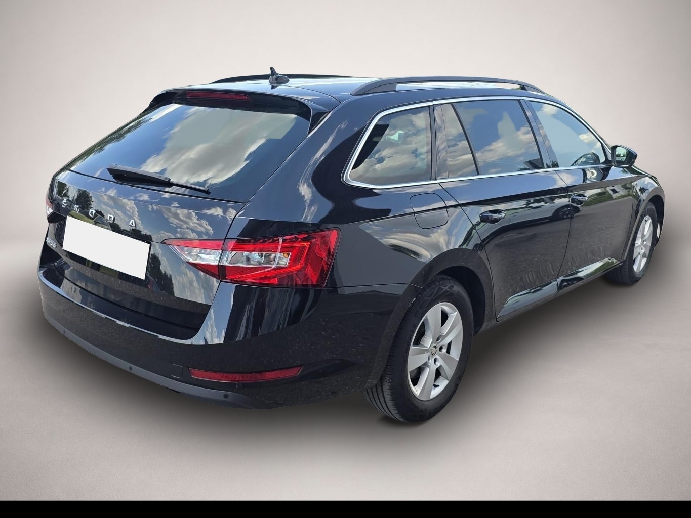 Skoda Superb (12/2022, )
