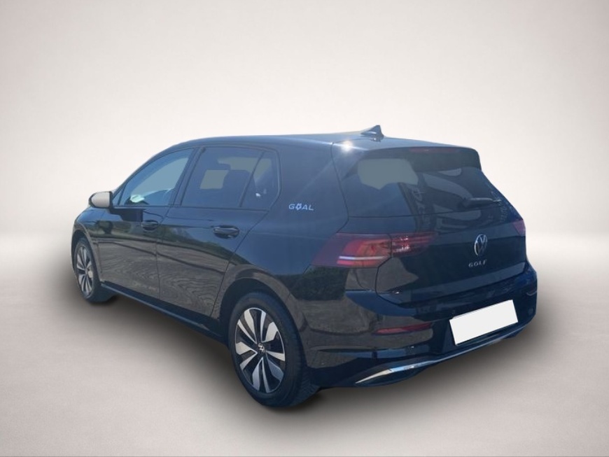 Volkswagen Golf (04/2025, Benzin)