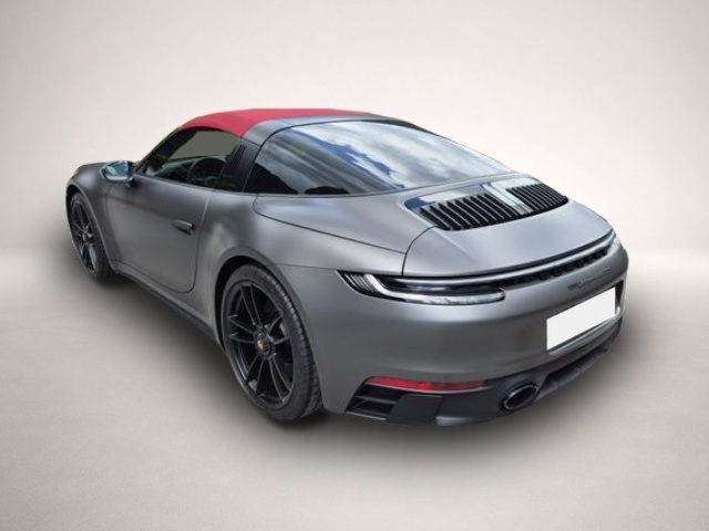 Porsche 992 (06/2025, Benzin)