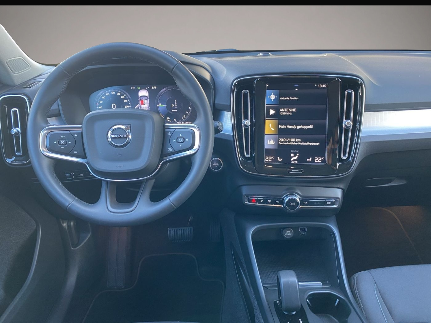 Volvo XC40 (02/2022, )