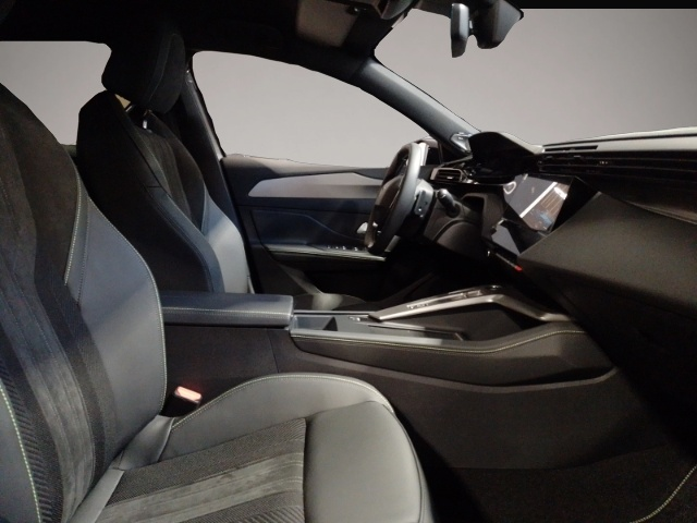 Peugeot 408 (02/2025, Benzin)