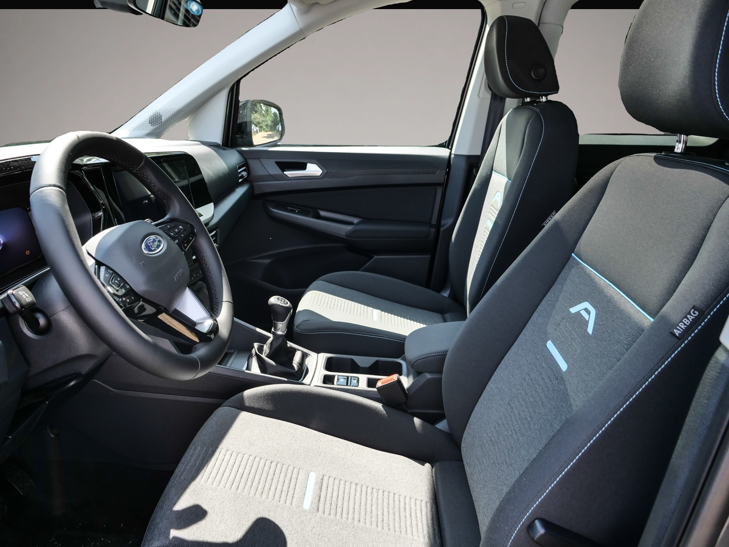 Ford Tourneo Connect, Bild 4 von 5