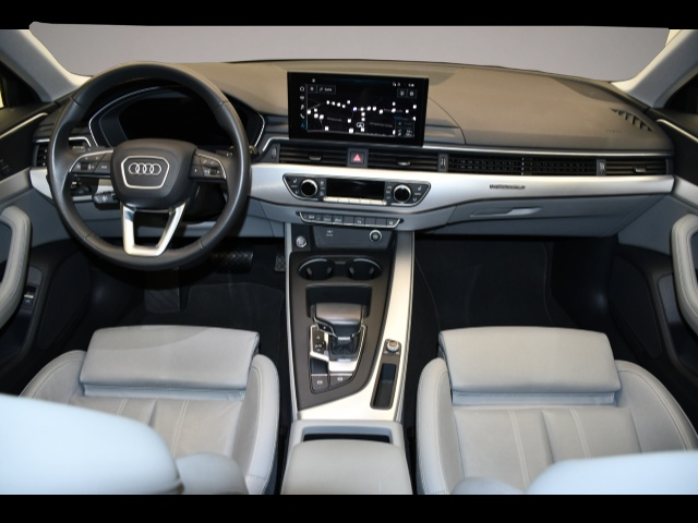 Audi A4 (10/2022, Diesel)