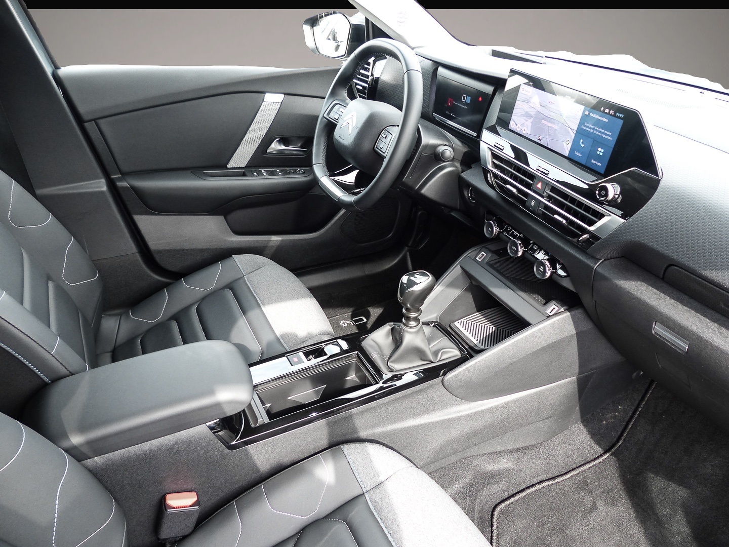 Citroen C4 (01/2024, Benzin)