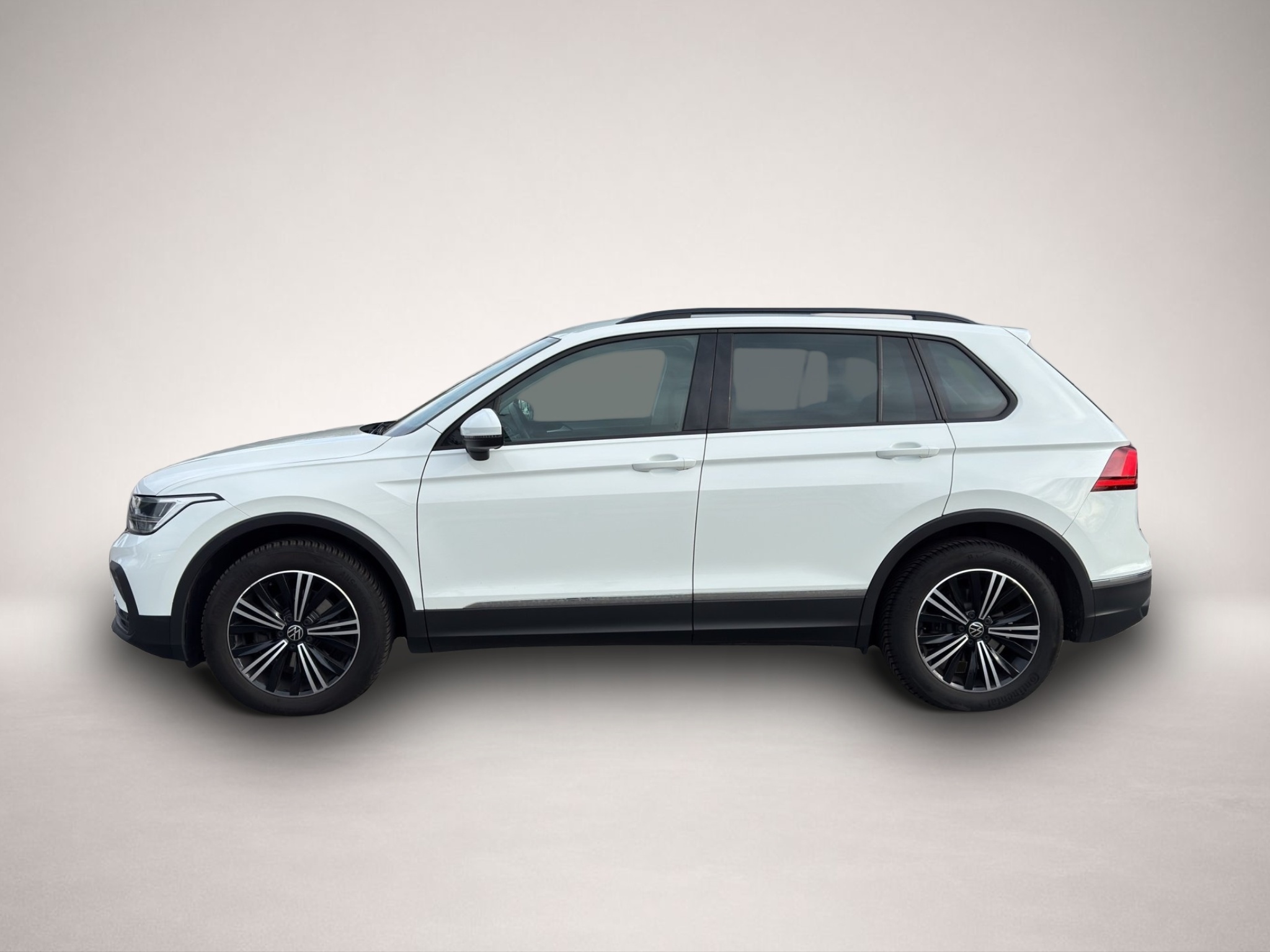 Volkswagen Tiguan (03/2021, Benzin)