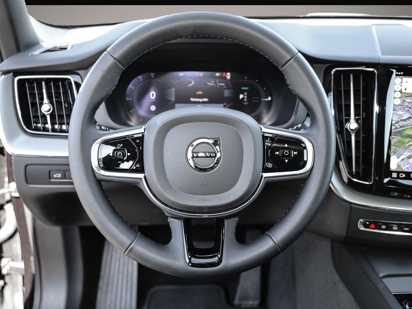 Volvo XC60 (02/2024, Hybrid (Benzin/Elektro))