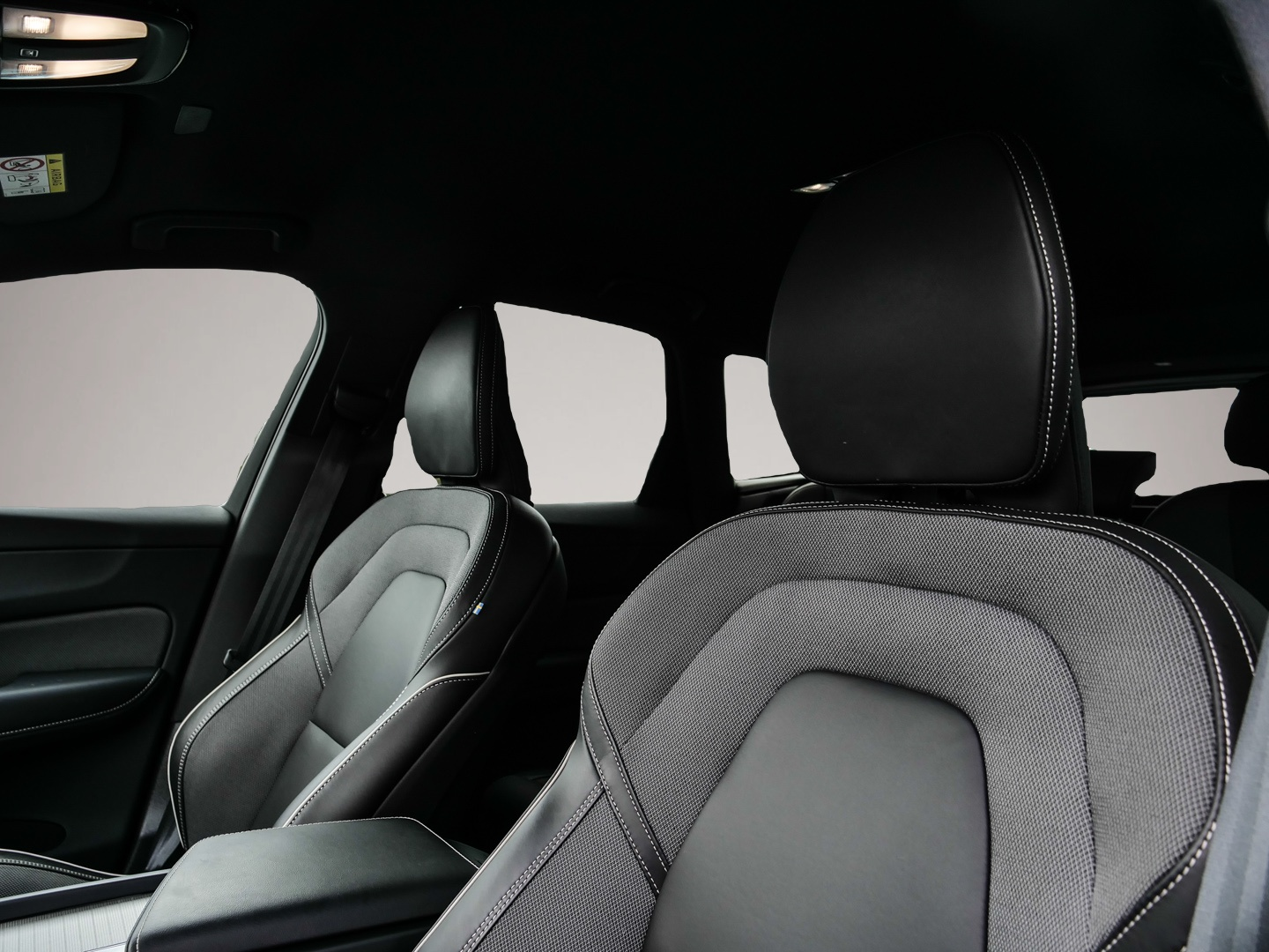 Volvo XC60 (11/2023, Benzin)
