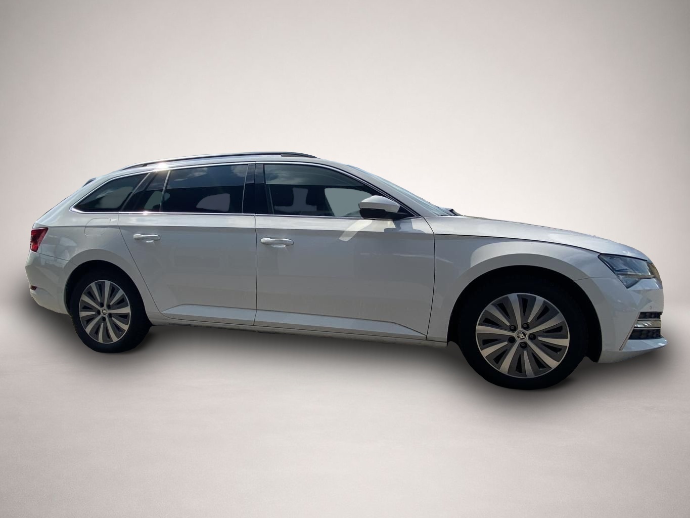 Skoda Superb (09/2021, )