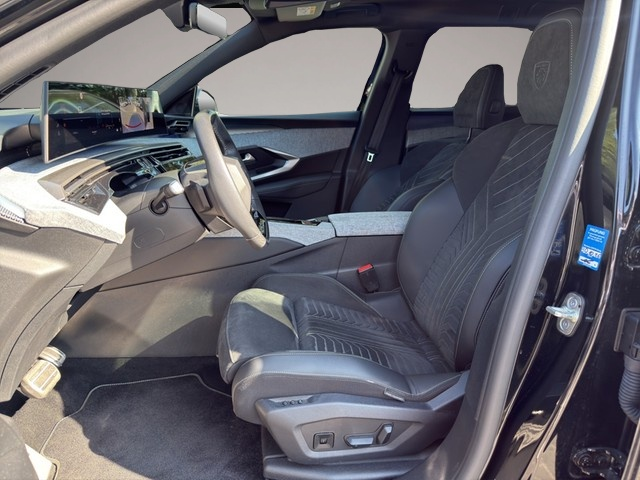 Peugeot 5008 (10/2025, Benzin)