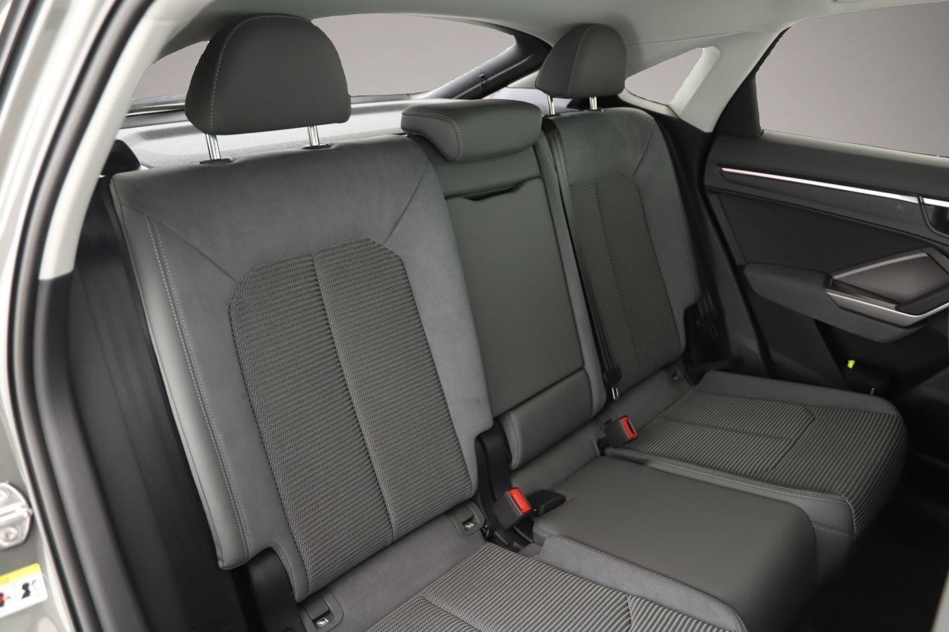 Audi Q3 (09/2025, Benzin)