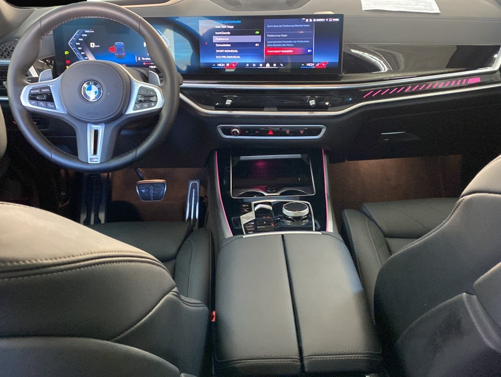 BMW X5 M60 (01/2025, Benzin)