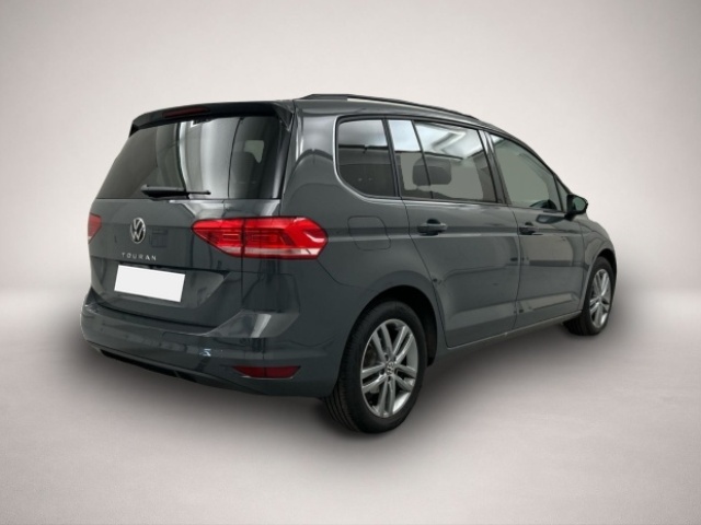 Volkswagen Touran (12/2025, Benzin)