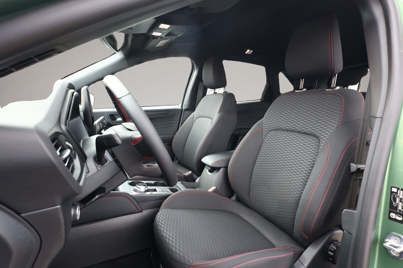 Ford Kuga (03/2026, Hybrid (Benzin/Elektro))