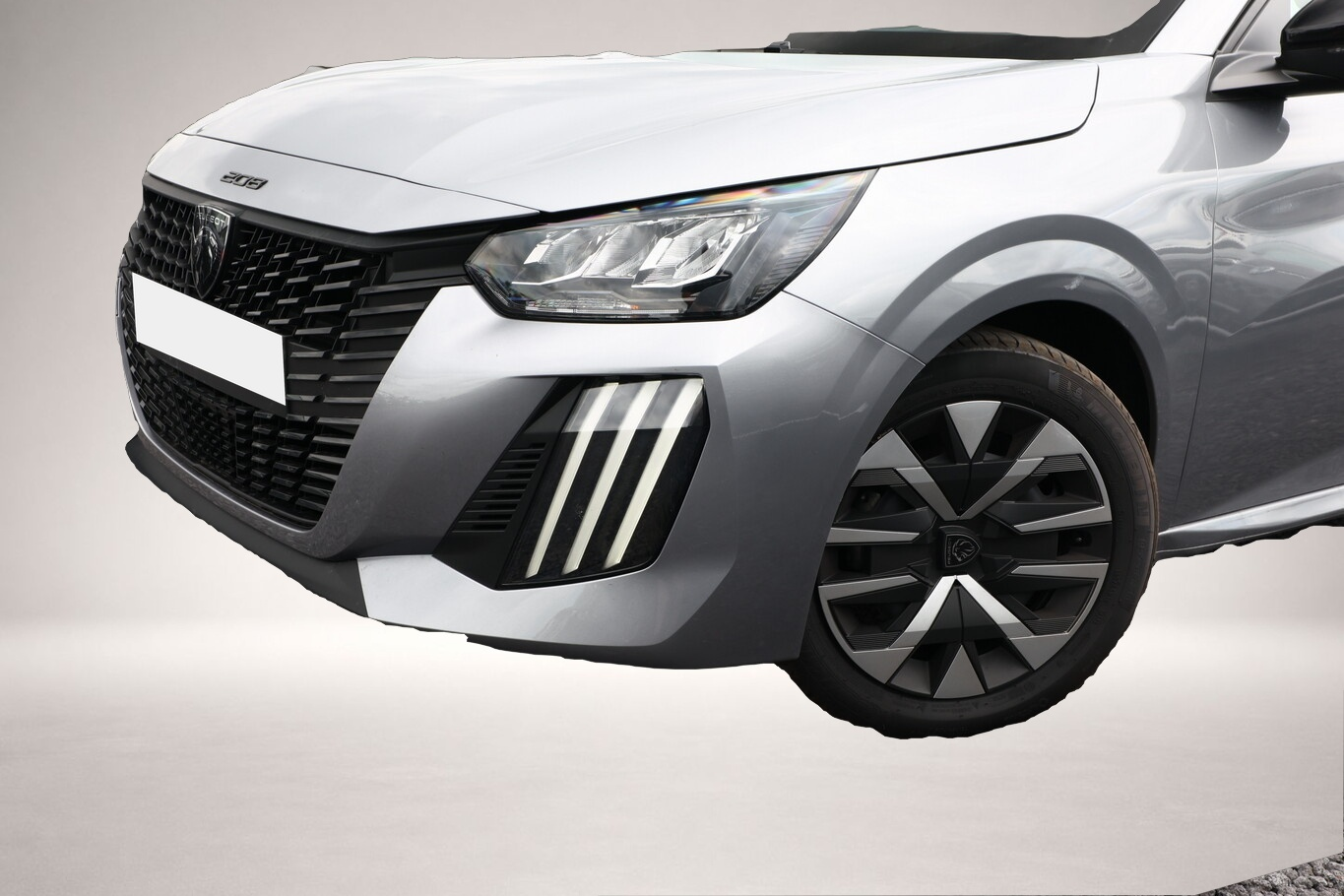 Peugeot 208 (10/2024, Benzin)